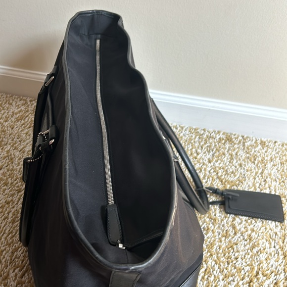 Coach - Picture 12 of 14